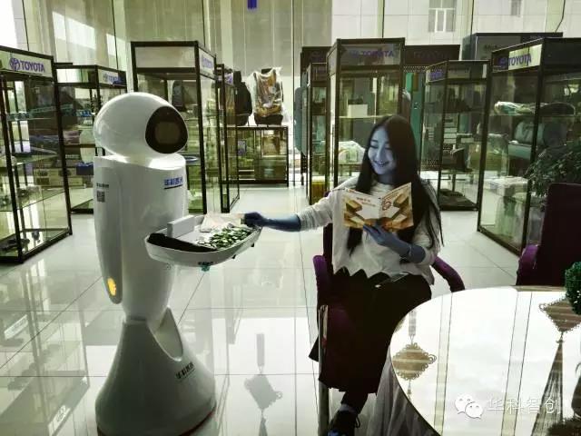 Eva餐厅机器人